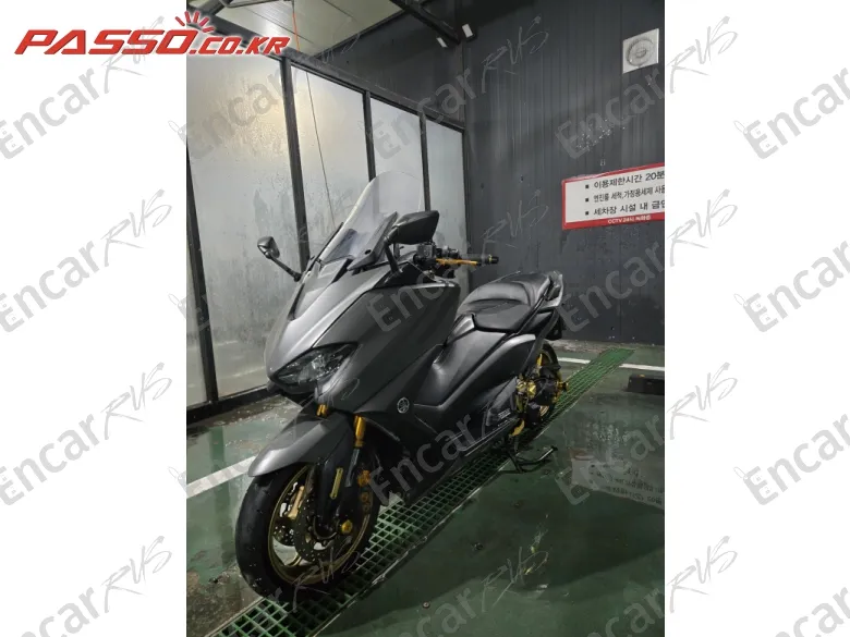 YAMAHA T MAX 560 - фото 1