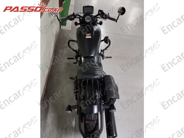 Indian Scout Bobber - фото 6