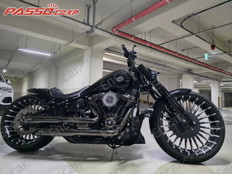Harley-Davidson Breakout 114 - фото 0