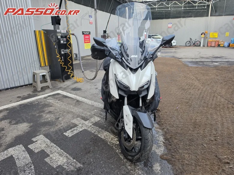 Yamaha X Max 300 Abs - фото 5