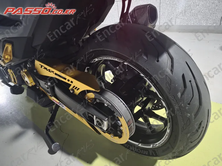 YAMAHA T MAX 560 - фото 4