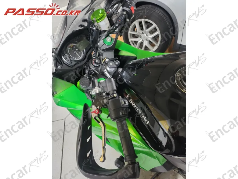 Kawasaki Z 1000 Sx - фото 3