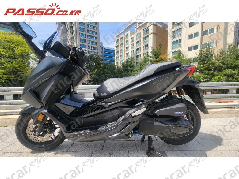 HONDA FORZA 350 - фото 1