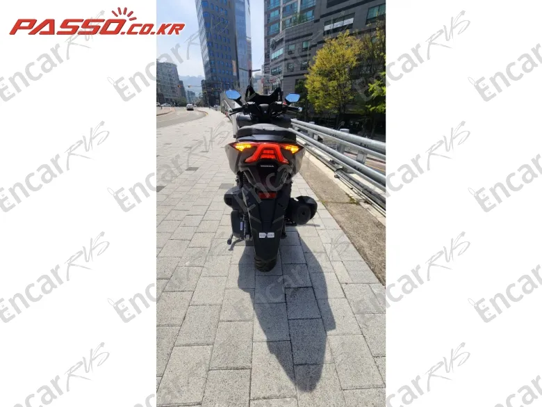 HONDA FORZA 350 - фото 2