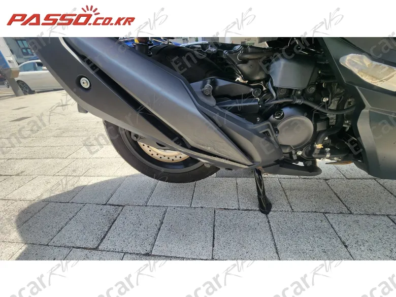 HONDA FORZA 350 - фото 6