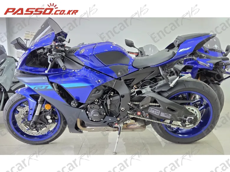 Yamaha Yzf R1 - фото 1