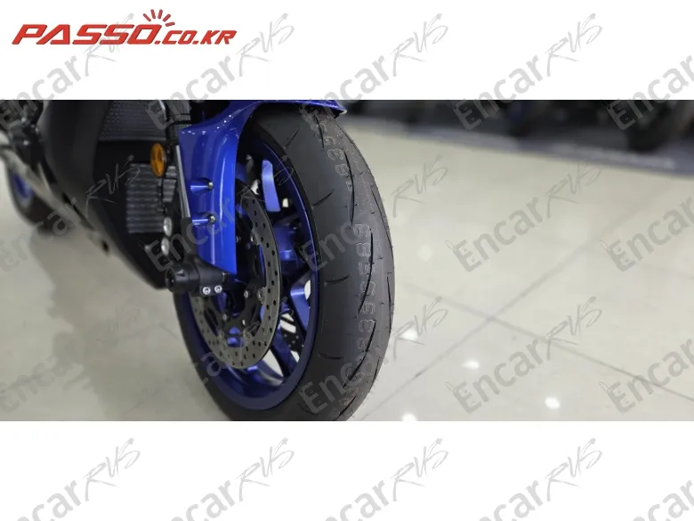 Yamaha Yzf R1 - фото 5