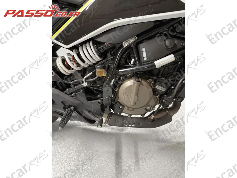 Husqvarna Vitpilen 401 - фото 4