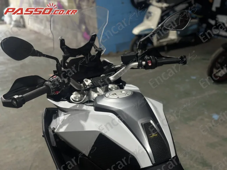 Bmw F 900 Xr - фото 3