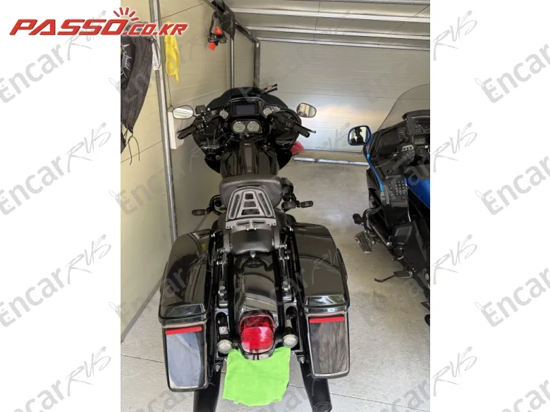 Harley-Davidson Road Glide St - фото 2