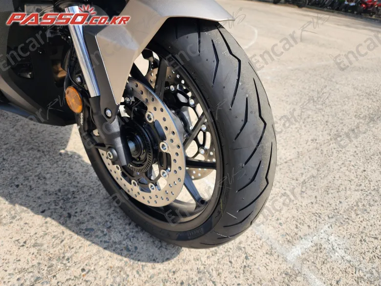 Honda Forza 750 - фото 5