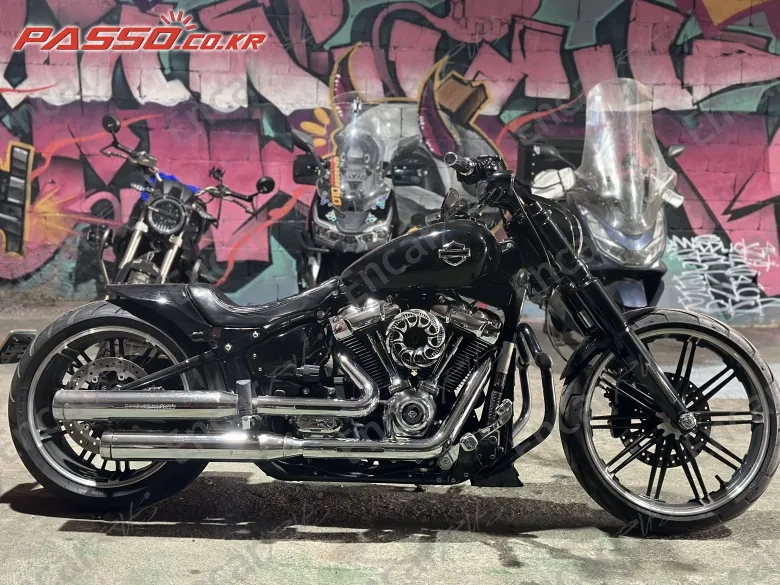 Harley-Davidson Breakout - фото 0