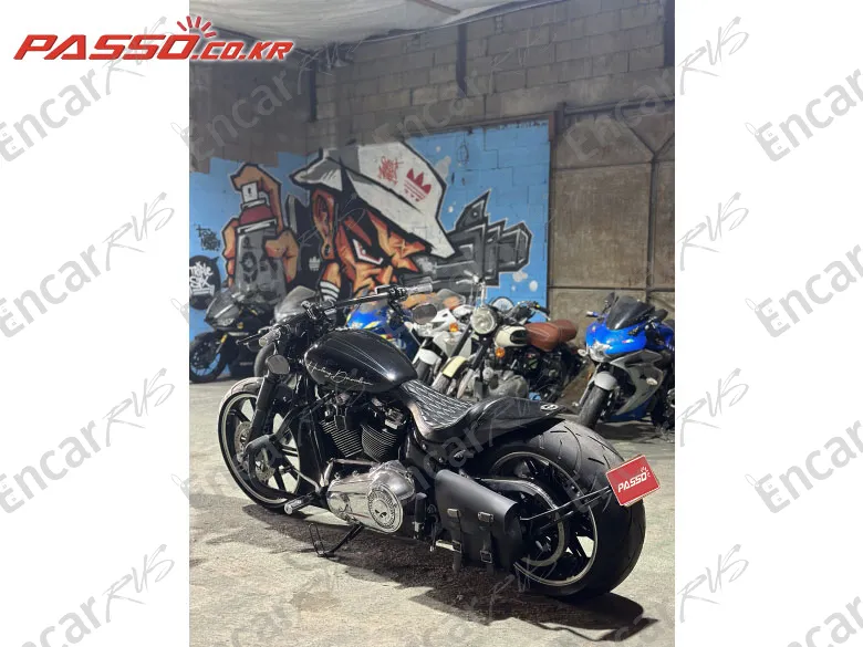 Harley-Davidson Breakout - фото 3