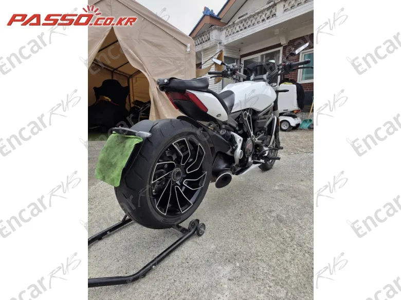 Ducati X Diavel S - фото 1