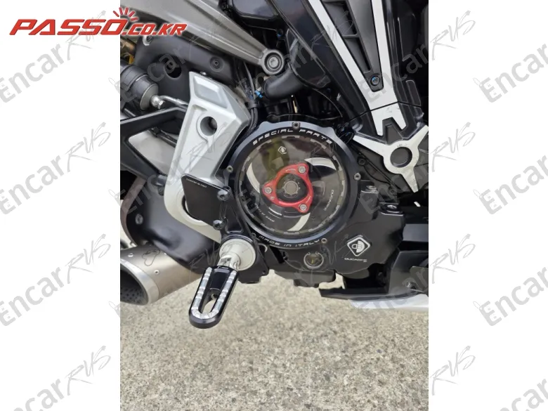 Ducati X Diavel S - фото 4