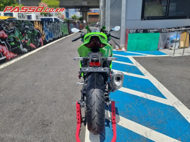 Kawasaki Ninja Zx 4 Rr - фото 2