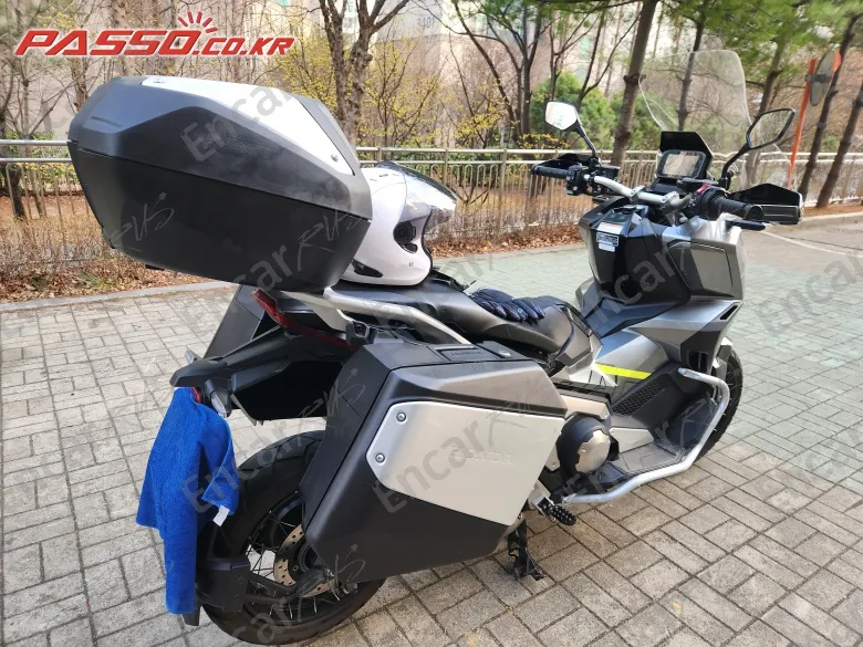 HONDA X ADV - фото 0