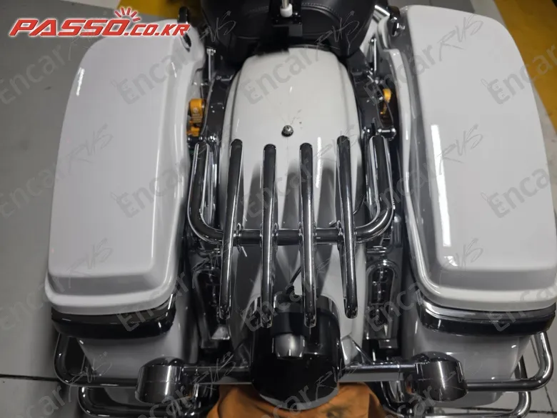 Harley-Davidson Flhr - фото 4