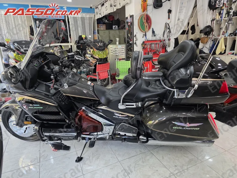 Honda Goldwing 1800 - фото 1