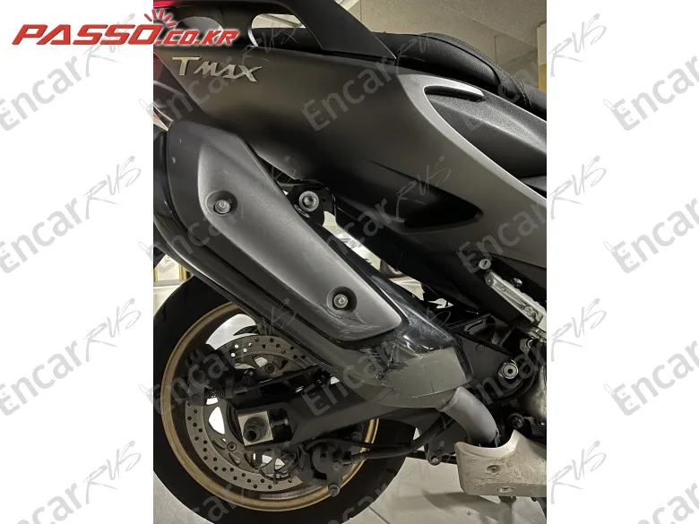 YAMAHA T MAX 560 - фото 6