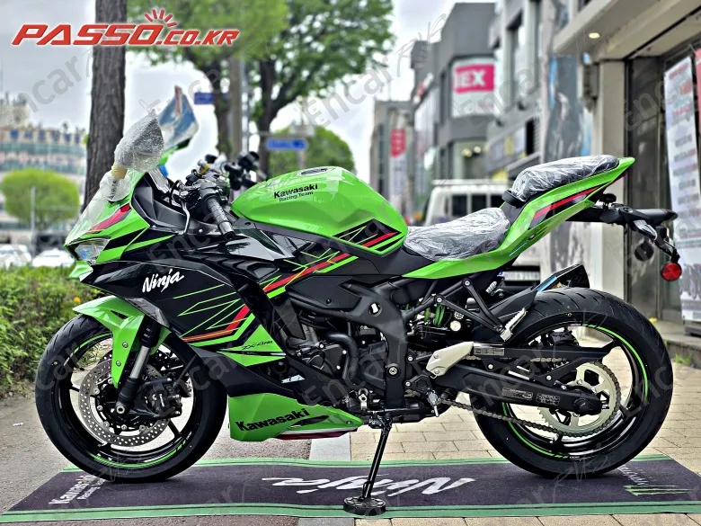 Kawasaki Ninja Zx 4 Rr - фото 3