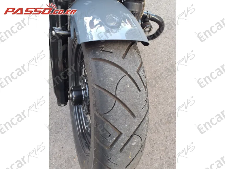 Indian Scout Bobber Twenty - фото 6