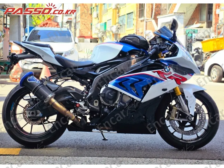 BMW S 1000 RR - фото 0