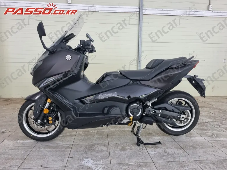 YAMAHA T MAX 560 - фото 1