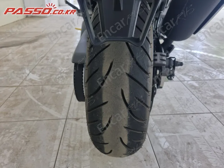 YAMAHA T MAX 560 - фото 5