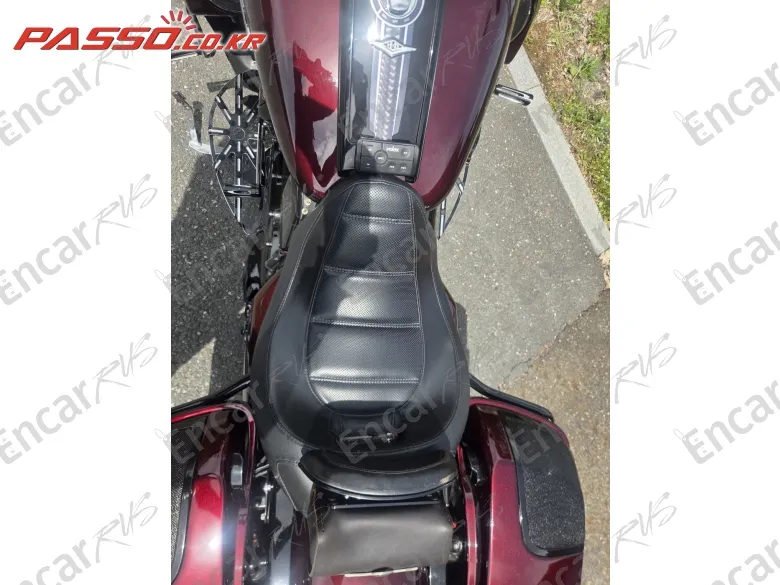 HARLEY-DAVIDSON ROAD KING SPECIAL - фото 5