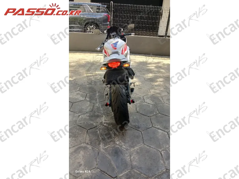 HONDA CBR 650 R ABS - фото 2