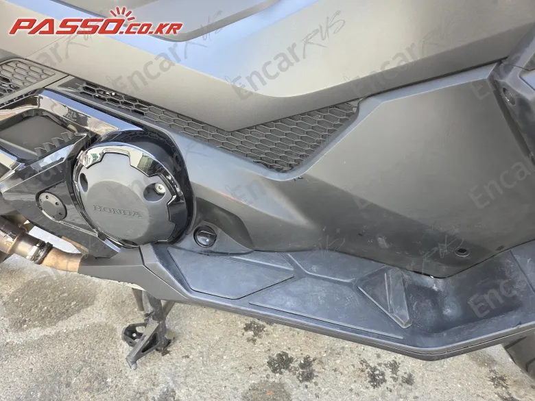 Honda Forza 750 - фото 4