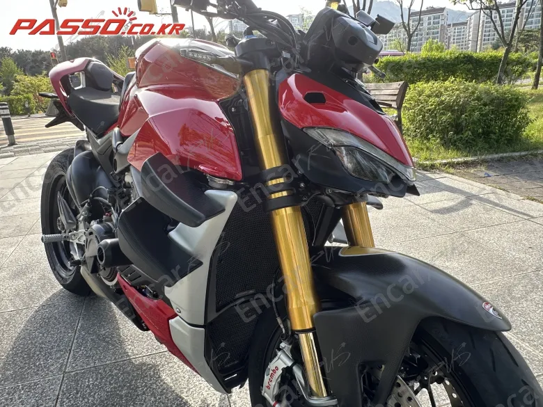 DUCATI STREETFIGHTER V4 S - фото 0