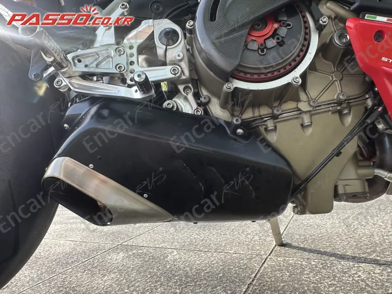 DUCATI STREETFIGHTER V4 S - фото 6