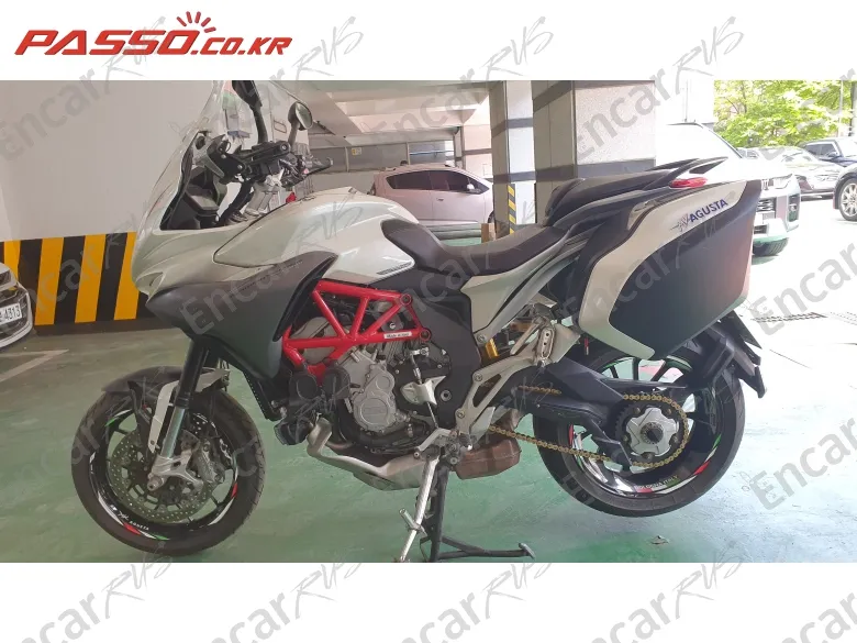 Mv Agusta Turismo Veloce Lusso 800 - фото 0