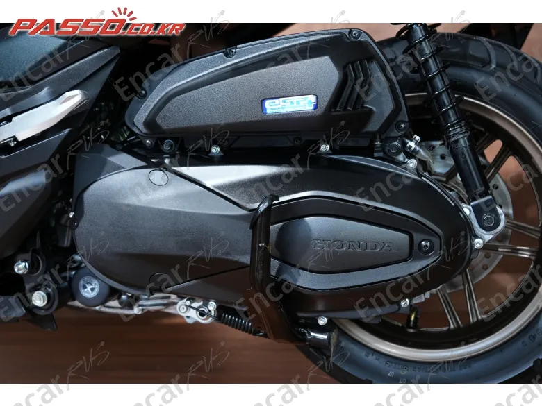 HONDA FORZA 350 - фото 4