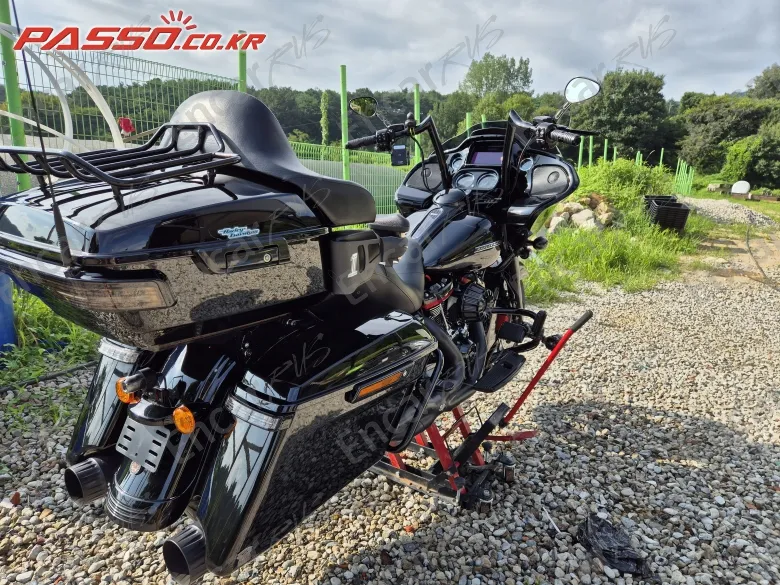 HARLEY-DAVIDSON ROAD GLIDE SPECIAL - фото 3