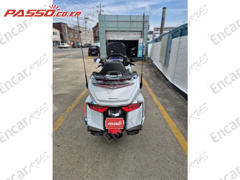HONDA GOLDWING TOUR DCT AIRBAG - фото 2