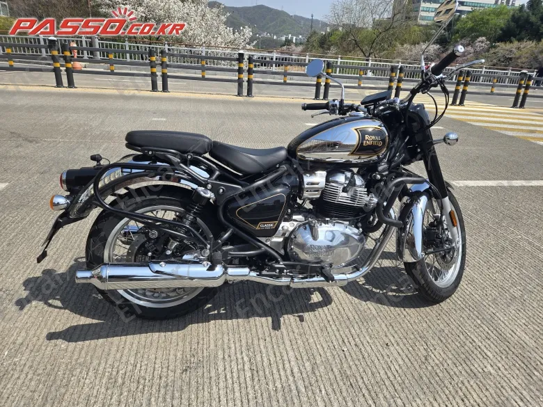 Royal Enfield Classic 650 - фото 0
