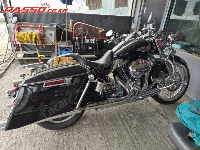 Harley-Davidson Flhr - фото 0