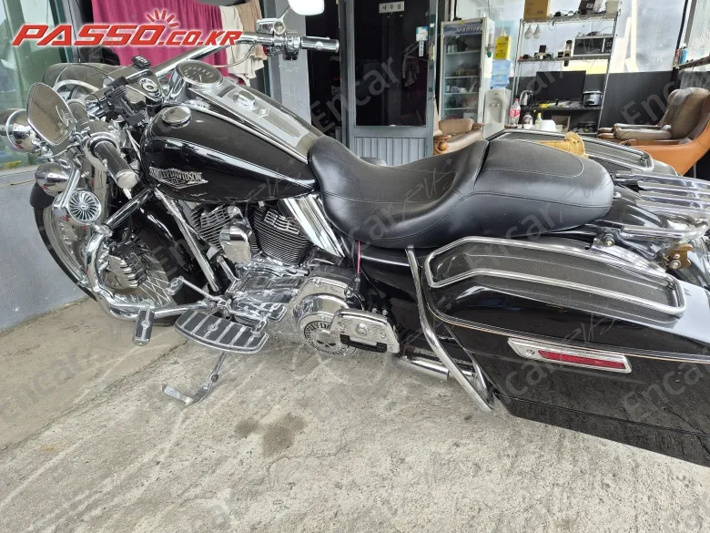 Harley-Davidson Flhr - фото 1