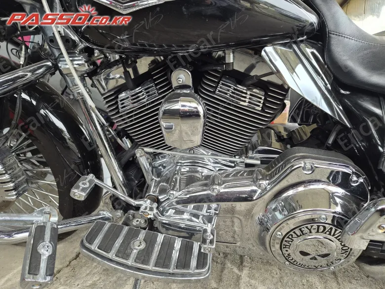 Harley-Davidson Flhr - фото 4