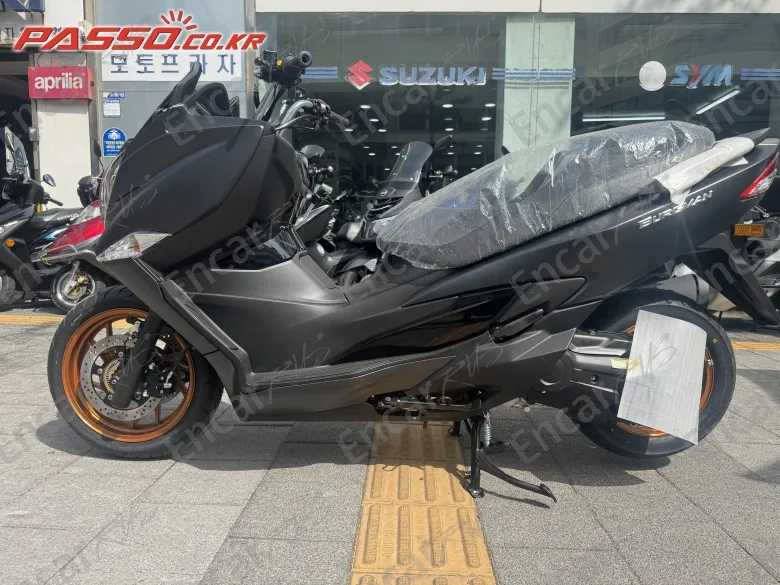 Suzuki Burgman 400 Abs - фото 1