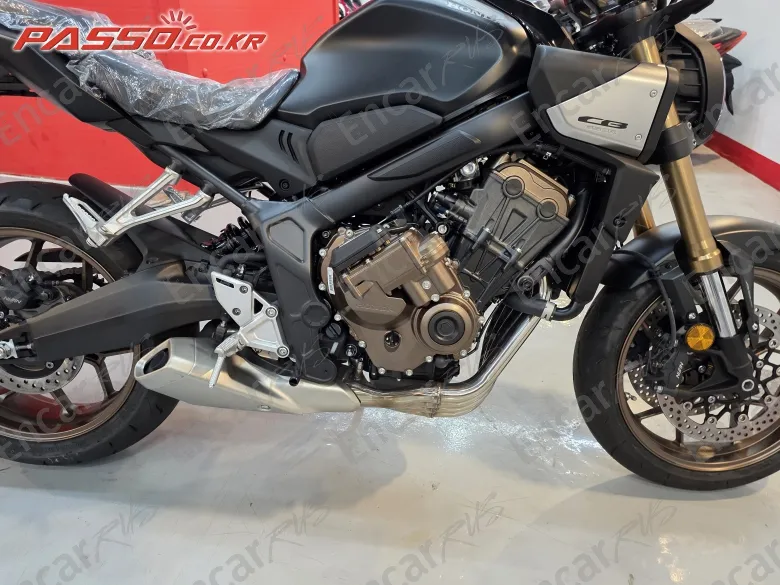 Honda Cb 650 R E-Clutch - фото 6