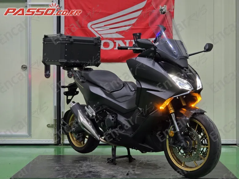 Honda Forza 750 - фото 5