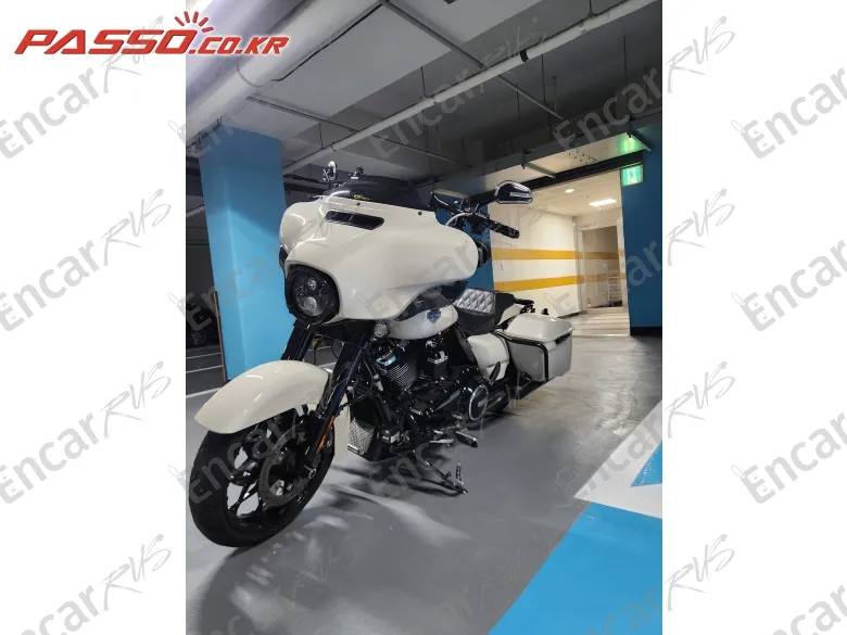 Harley-Davidson Flhxs Street Glide Special - фото 1