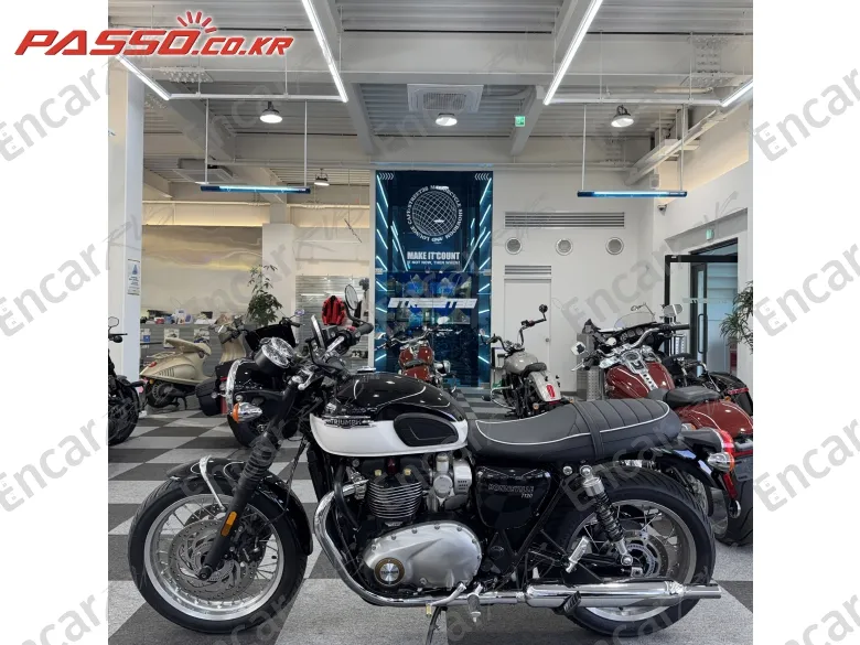 Triumph Bonneville T120 - фото 1