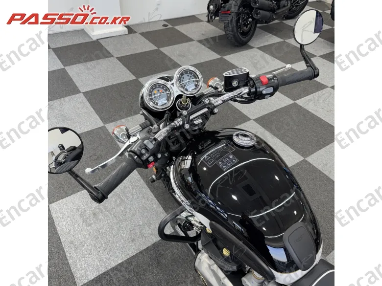 Triumph Bonneville T120 - фото 3