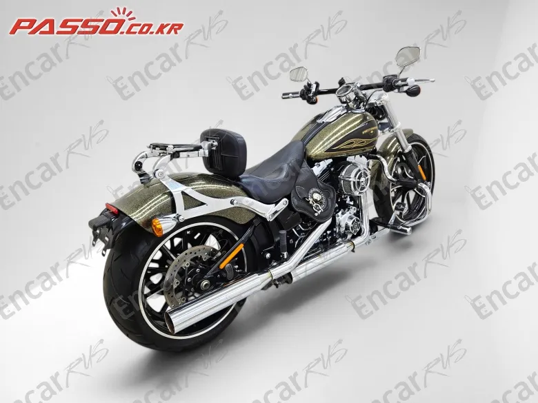 Harley-Davidson Breakout - фото 2