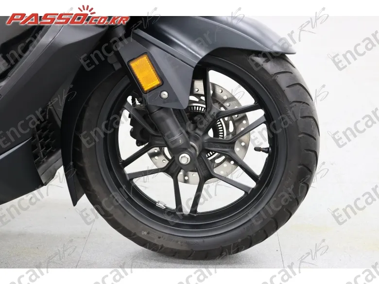 HONDA FORZA 350 - фото 5
